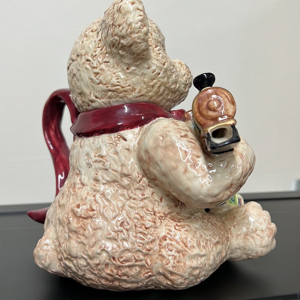Teddy bear Tea Pot - Picture 6 of 13